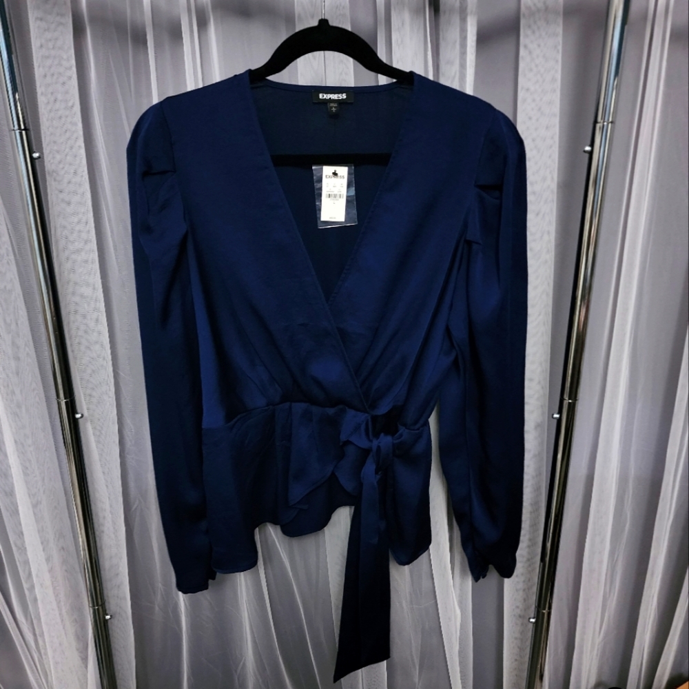 Express women's blouse, size Large, Navy.